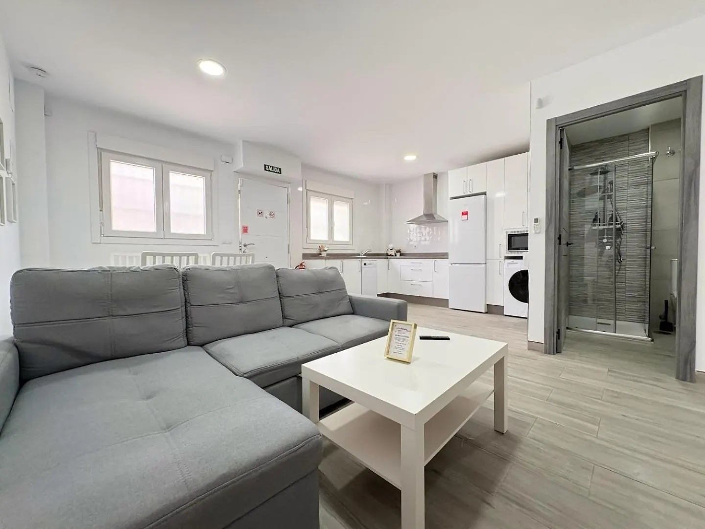 Apartment Benahavis I Airport - 말라가 0*,